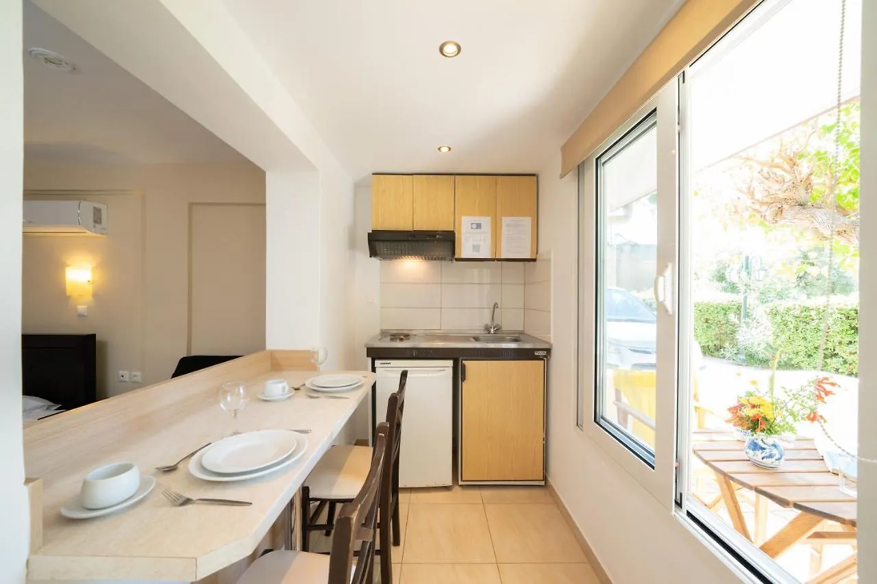 Lorenzo House Apartments Lassi  Grekland