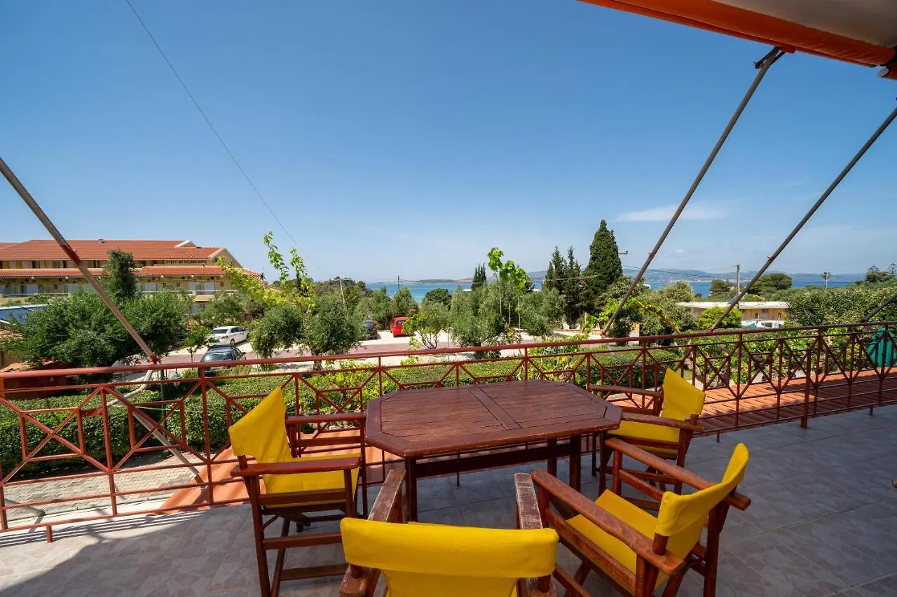 ** Lägenhetshotell Lorenzo House Apartments Lassi  Grekland