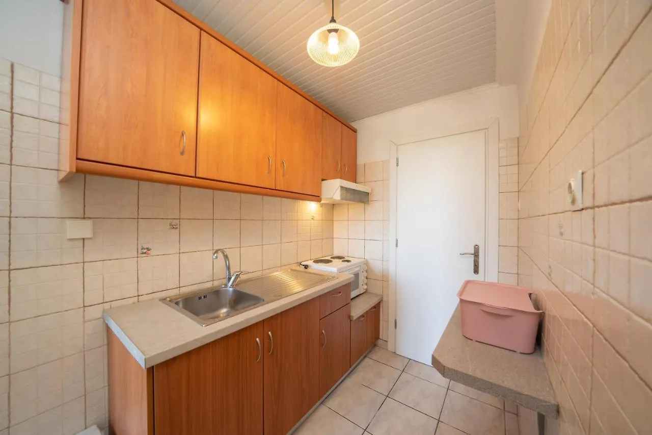 Lorenzo House Apartments Lassi
