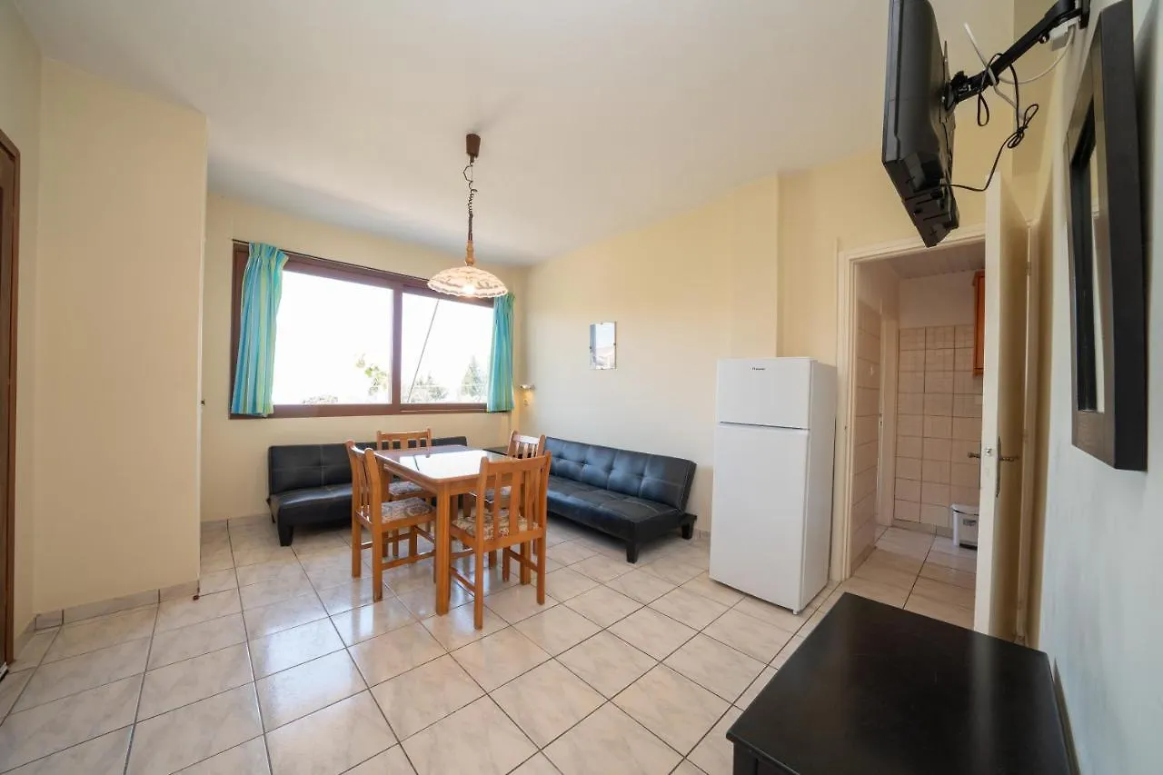 Lorenzo House Apartments Lassi