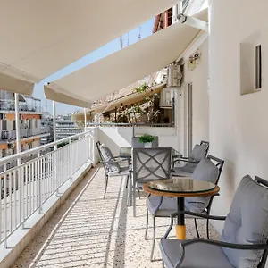 stavroulas-house-city-center.hotels-of-thessaloniki.com/